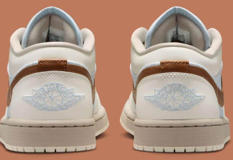 Air Jordan 1 Low Pinstripe Pack Hydrogen Blue Cream Womens White Blue IR7553-422